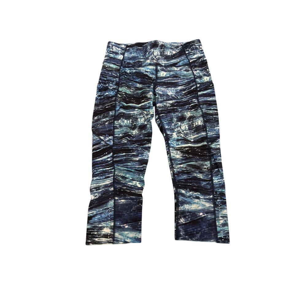 Lululemon women’s Capri leggings size 8